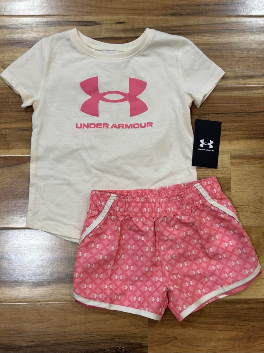 Under Armour Girls Tee and Shorts Set, New